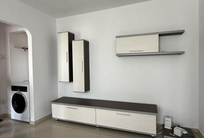 Apartament cu 3 camere semidecomandat în 1 Mai - 7