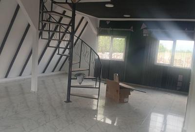 Casă cu 4 camere în Central - 5