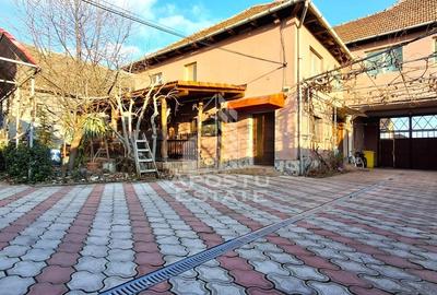 Apartament cu 2 camere semidecomandat în Pârneava - 1