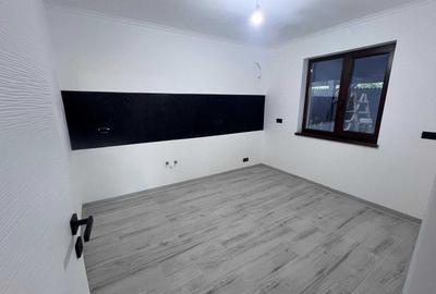 Casă cu 3 camere în Central