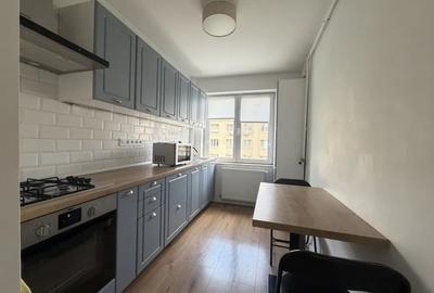 Apartament cu 3 camere semidecomandat în Horea - 1