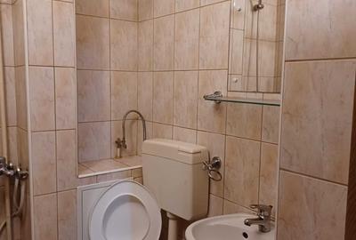 Apartament cu 4 camere decomandat în Central - 1