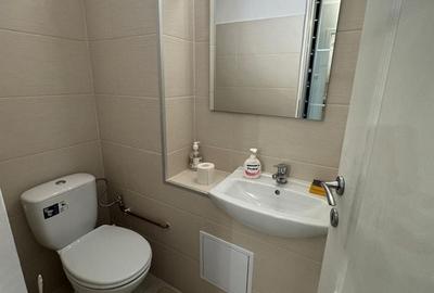 Apartament cu 3 camere în Traian - 10