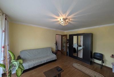 Garsonieră decomandată în Florești