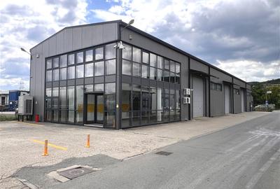 Spațiu industrial, de 592 mp, în Florești