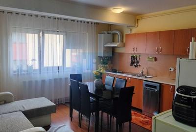 Apartament cu 3 camere semidecomandat, mobilat în Florești - 2