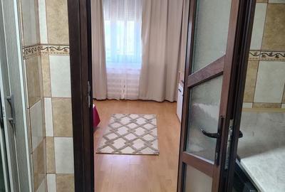 Garsonieră semidecomandată în CET - 8