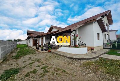 Casă individuală cu 5 camere cu Teren 868 Mp în Cetate - 1
