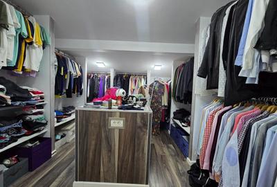 Casă cu 5 camere cu Canalizare în 1 Decembrie - 23