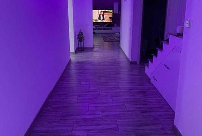 Casă cu 4 camere în Central - 1