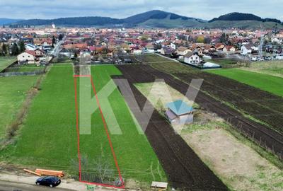 Teren agricol intravilan de 2112 mp, în Sânpetru