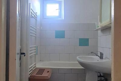 Apartament cu 3 camere decomandat în Piața Centrală - 5