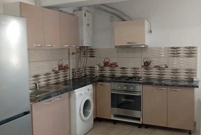 Apartament cu 2 camere decomandat în Nicolina