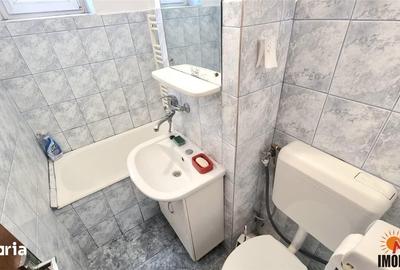 Garsonieră decomandată în Astra