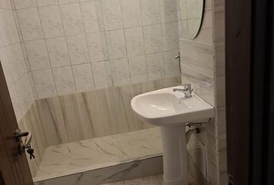 Apartament cu 3 camere decomandat în Precista