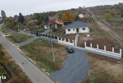 Casă cu 3 camere în Central