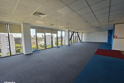 Spațiu comercial, de 300 mp, în Central - 1