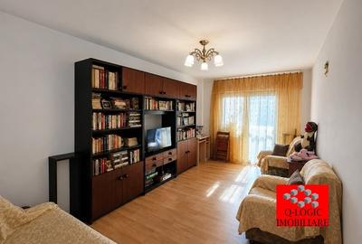 Apartament cu 3 camere decomandat, mobilat în Răcădău
