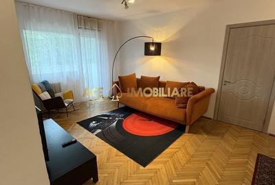 Apartament cu 3 camere semidecomandat, mobilat în Turda - 1