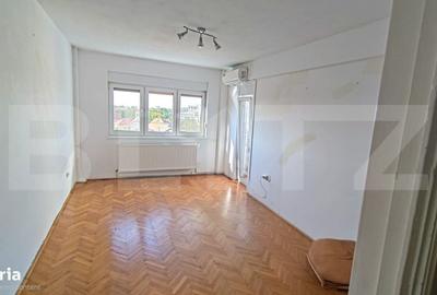 Apartament cu 2 camere decomandat în Elisabetin - 1