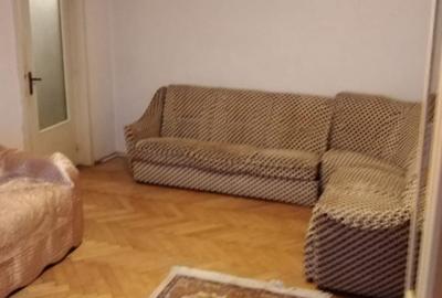 Apartament cu 2 camere decomandat în Micro 3 - 1