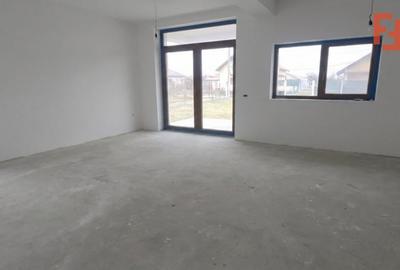 Duplex cu 5 camere cu Teren 390 Mp în Moșnița Nouă - 1