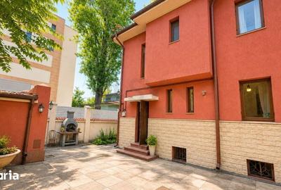 Casă cu 6 camere cu Teren 258 Mp în Militari