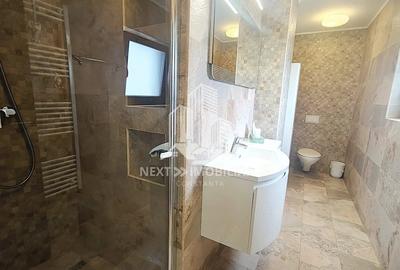 Apartament cu 4 camere decomandat în Central