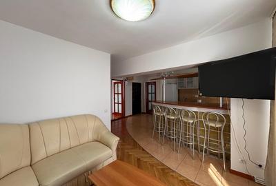 Apartament cu 3 camere decomandat, mobilat în Vasile Aaron