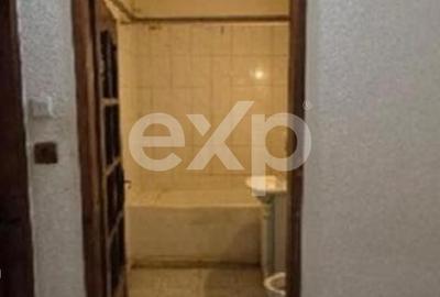 Apartament cu 2 camere semidecomandat în Micro 11