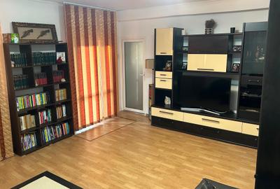 Casă cu 3 camere în Central