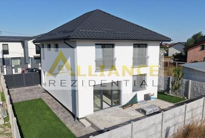 Casă individuală cu 4 camere cu Canalizare în Berceni