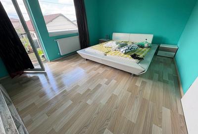 Casă cu 3 camere cu Teren 350 Mp în Săcălaz - 1
