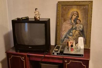 Apartament cu 2 camere decomandat în Micro 12 - 15
