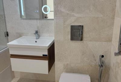 Apartament cu 7 camere în Central