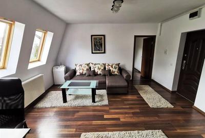 Apartament cu 2 camere semidecomandat, mobilat în Centrul Civic