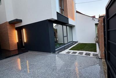 Casă cu 4 camere cu Teren 180 Mp în Mănăștur