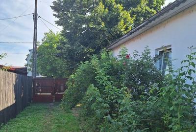 Casă cu 3 camere în Coșoveni