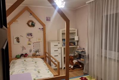 Apartament cu 3 camere decomandat în 7 Noiembrie - 3