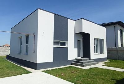 Casă cu 3 camere cu Teren 322 Mp în Berceni - 1