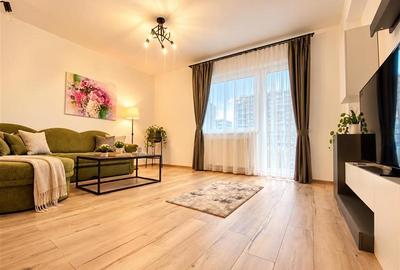 Apartament cu 3 camere decomandat în Tractorul