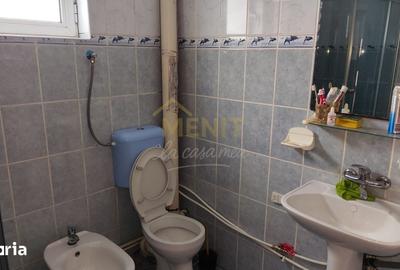 Casă cu 7 camere cu Canalizare în Păulești - 13