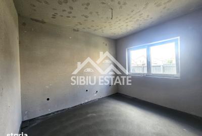 Casă cu 5 camere cu Teren 486 Mp în Central