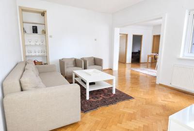 Apartament cu 4 camere în Eminescu
