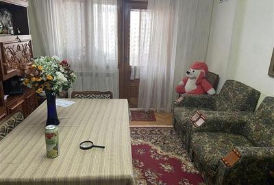 Apartament cu 3 camere decomandat, mobilat în Brăilei