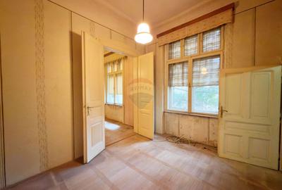 Apartament cu 3 camere semidecomandat în Central - 2