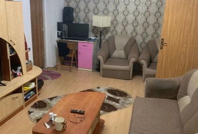 Apartament cu 2 camere semidecomandat în City Park Mall