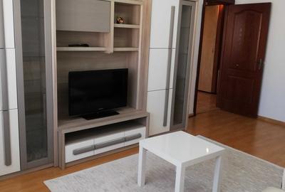 Apartament cu 3 camere decomandat în Central - 1