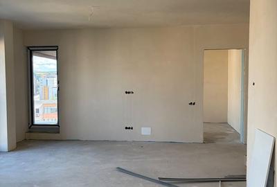 Apartament cu 3 camere semidecomandat în Mărăști