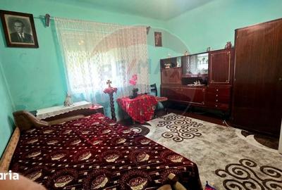 Casă cu 4 camere cu Teren 540 Mp în Central - 10